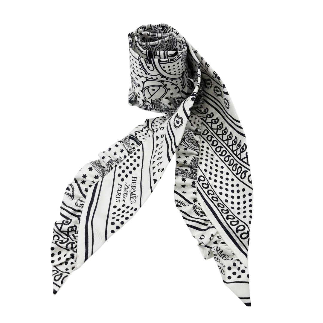 HERMES エルメス スカーフ ツイリー フリル 『Eperon d'Or Bandana
