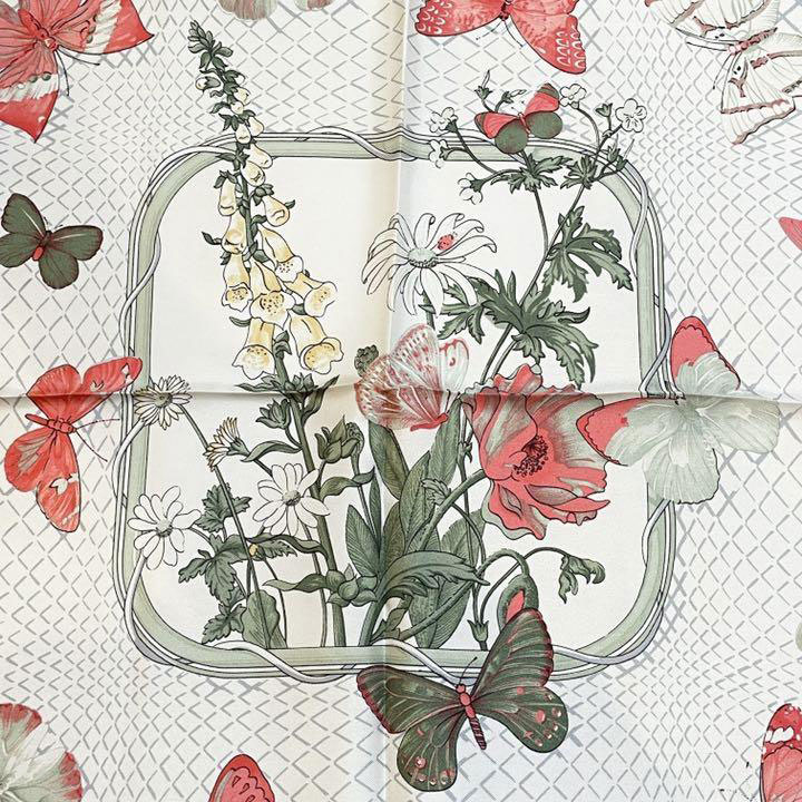 HERMES エルメス スカーフ カレ90 『FARANDOLE(プロヴァンス地方の踊り