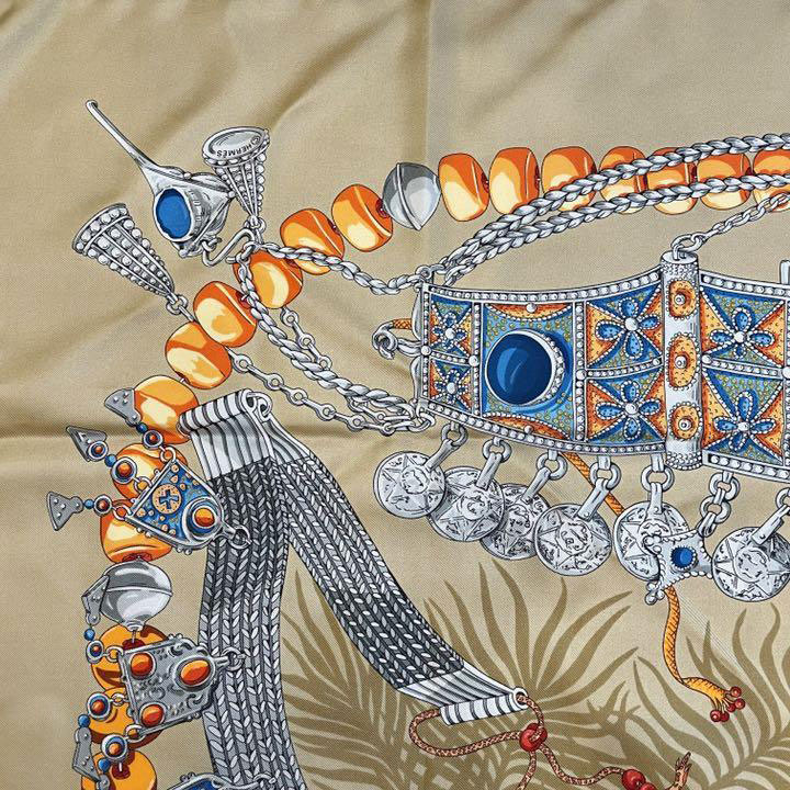 HERMES エルメス スカーフ カレ90 『TERRES PRECIEUSES(貴重な場所