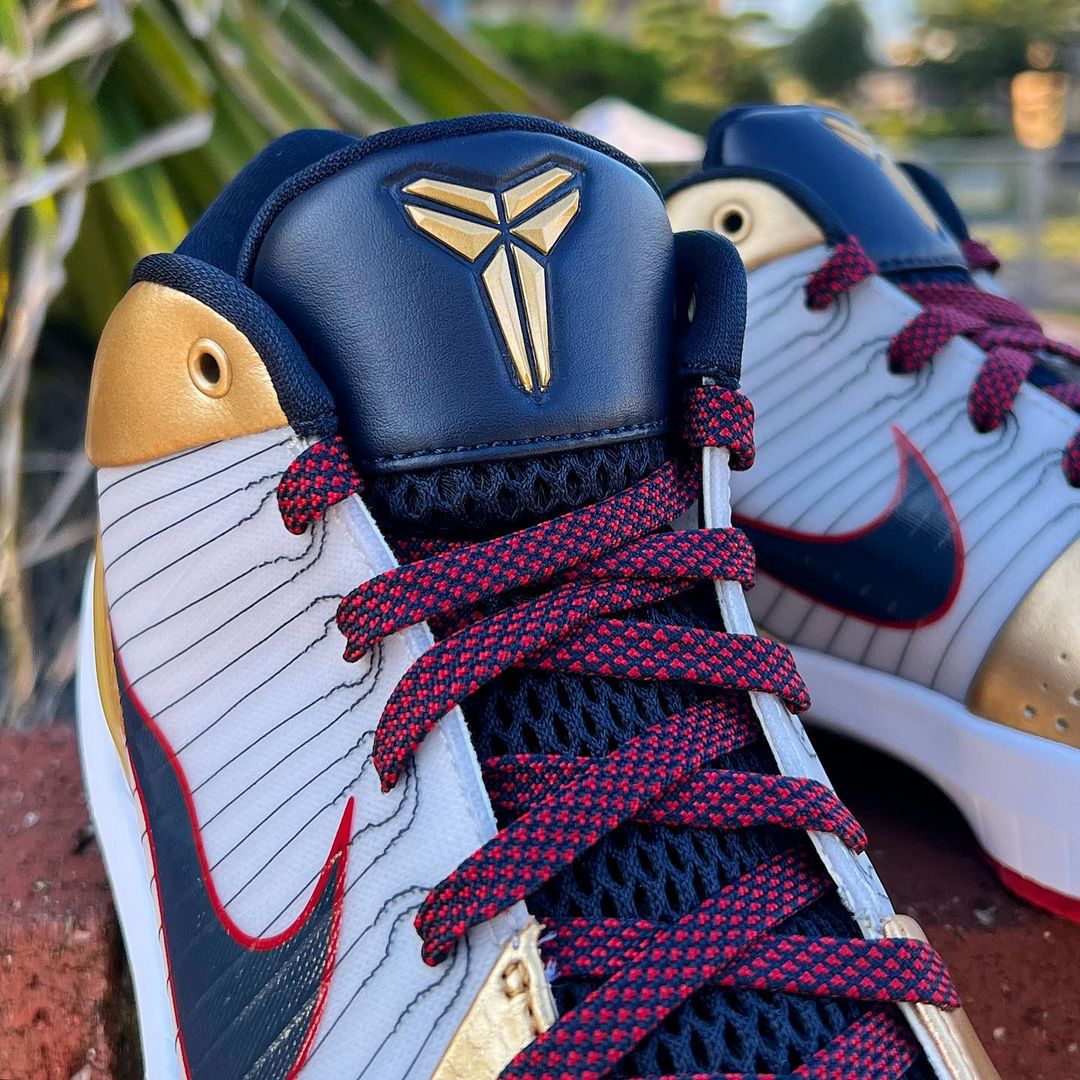 NIKE KOBE 4 PROTRO 'GOLD MEDAL' ナイキ コービー 4 プロトロ 【MEN'S