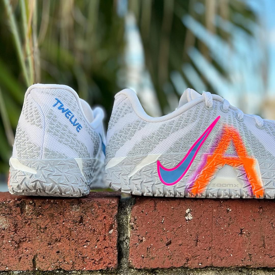 NIKE JA 3 GS 'LIGHT SHOW' ナイキ ジャ 3 ジャ モラント 【BOY'S