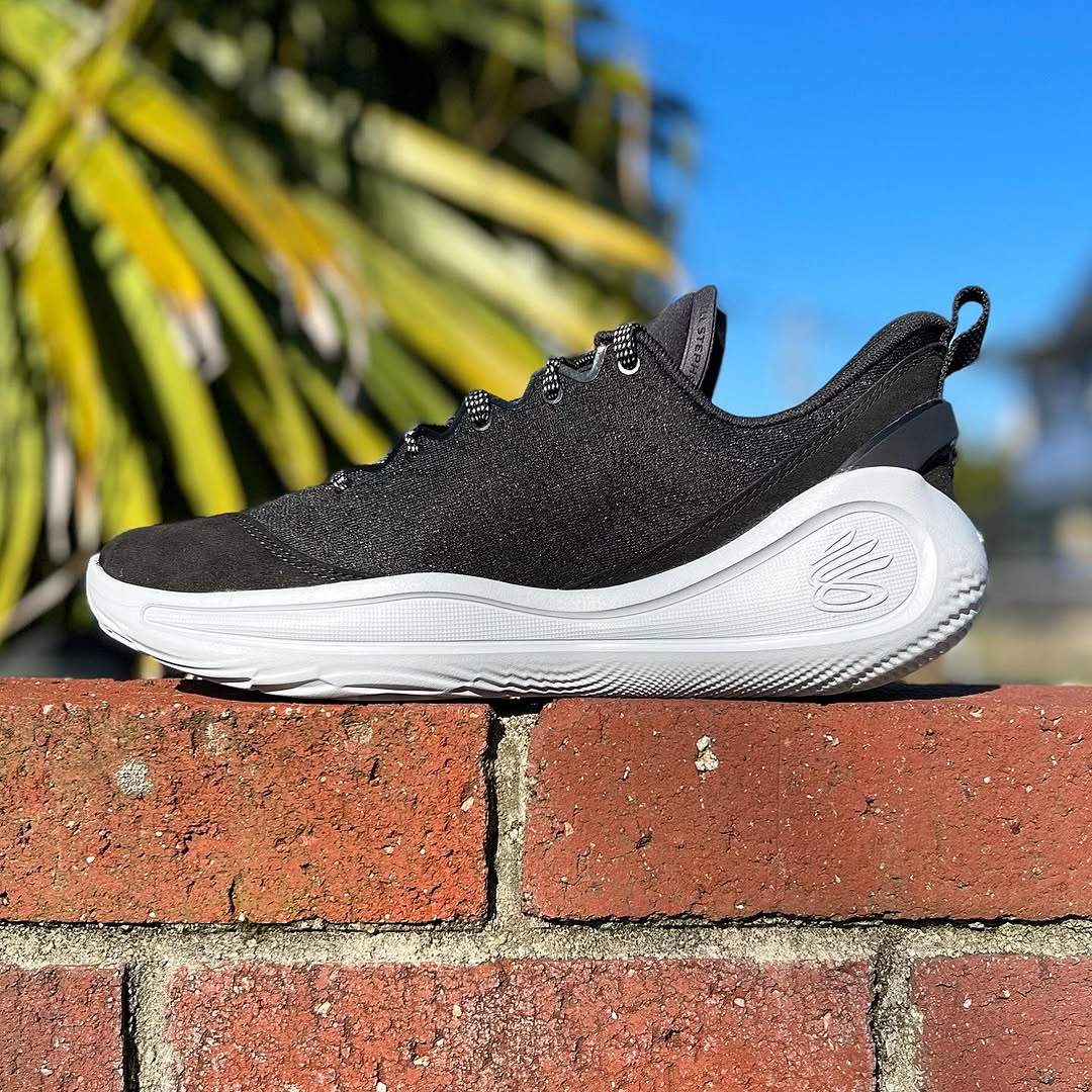 8_000000000703.jpg?1732774426