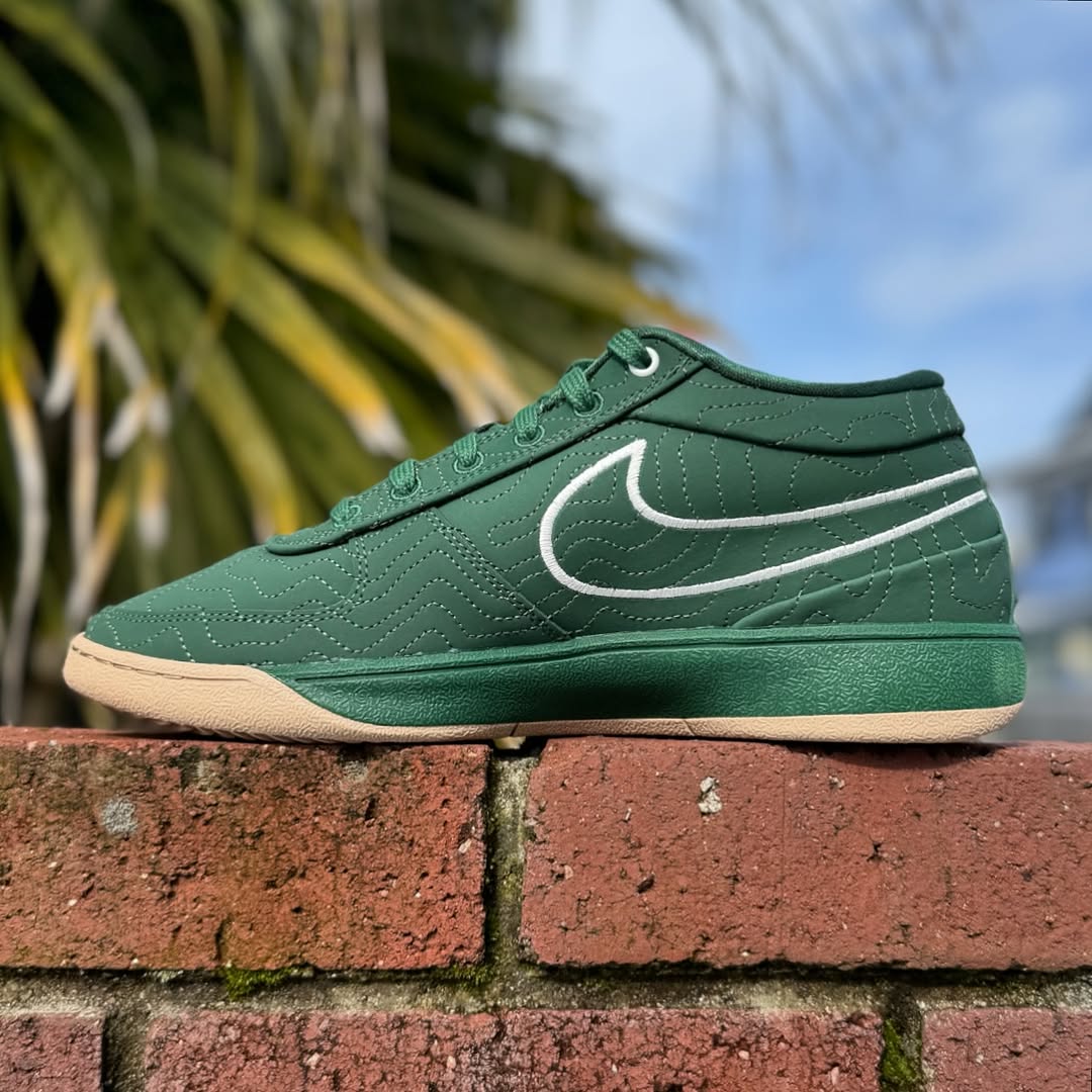 NIKE BOOK 1 EP 'FLAG STAFF' ナイキ ブック 1 フラッグスタッフ