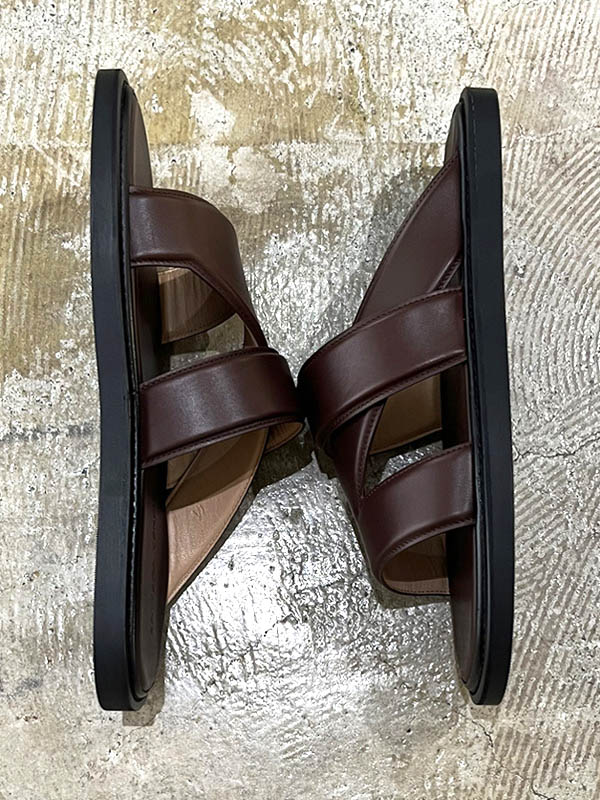 BOTTEGA VENETA（ボッテガヴェネタ） レザーサンダル ブラウン - margin