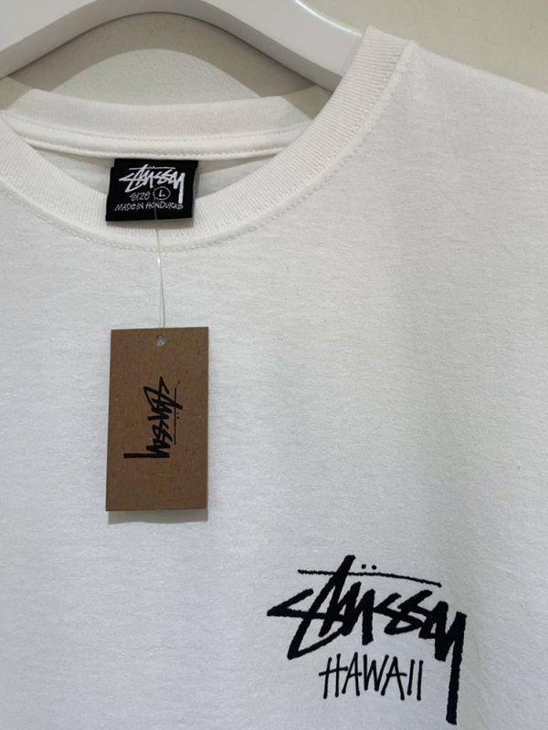 STUSSY（ステューシー） HAWAII（Kailua）限定 ロゴTシャツ ホワイト