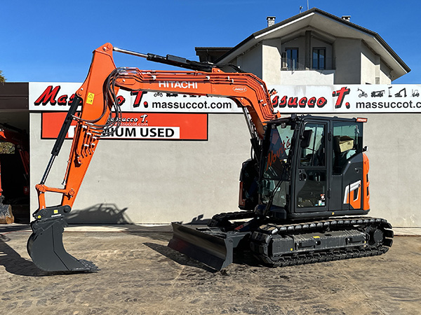 HITACHI-ZX95US-7_00.jpg