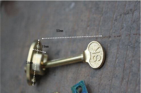 引扉のロックに使いたい懐かしの昭和金物の販売