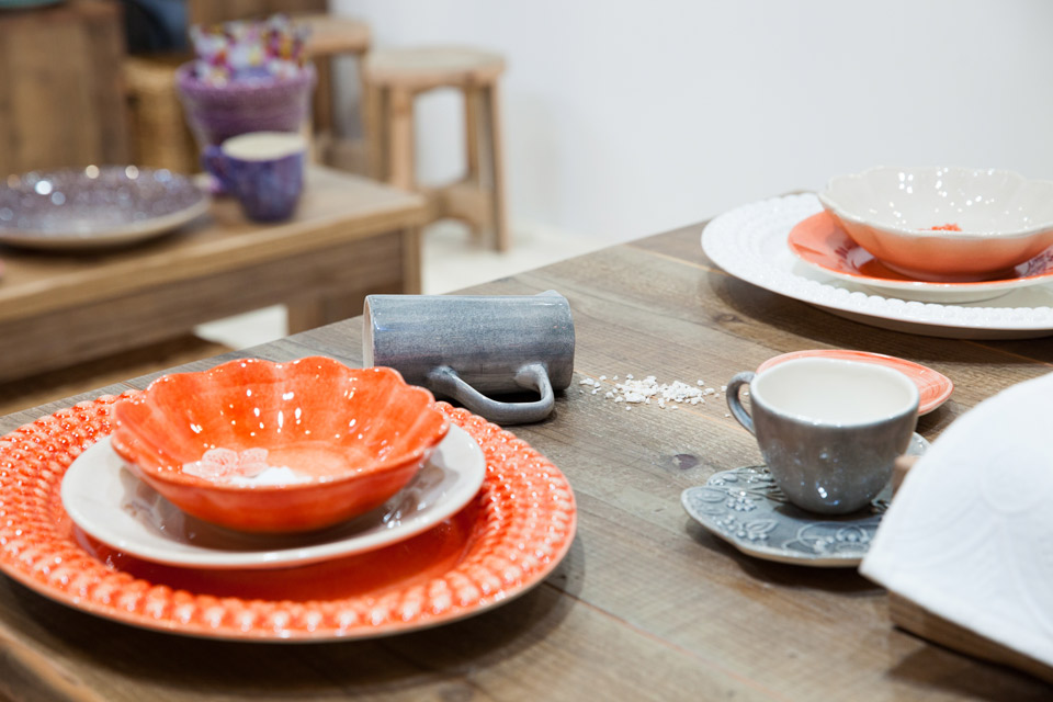 大皿 バブルス オーバルプレート 35×29cm マテュースの卸販売