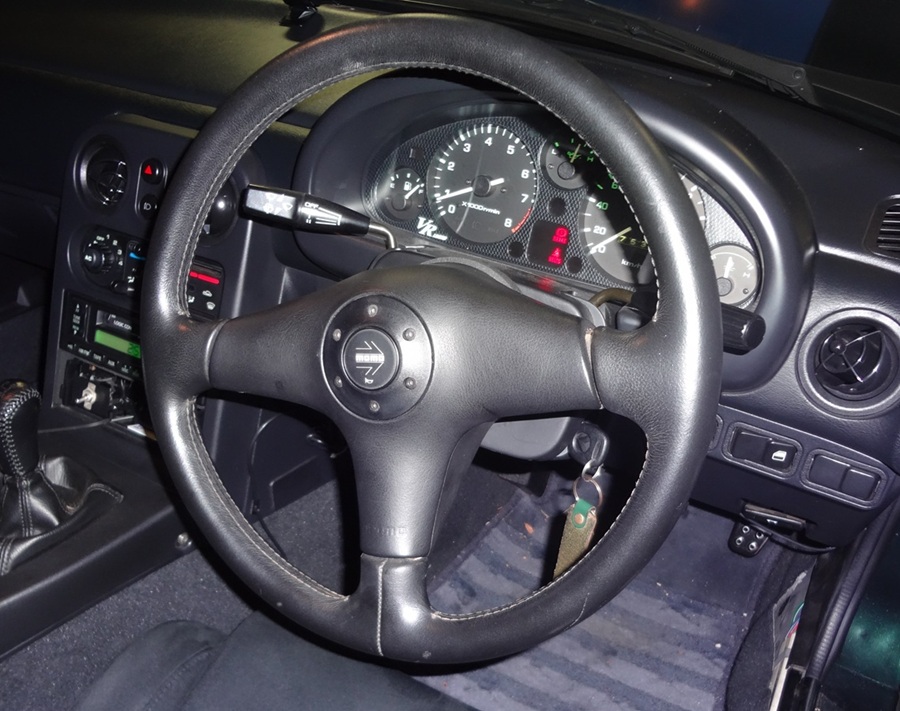 NA8Cの純正モモステアリング | ユーノスロードスターVRリミテッドB