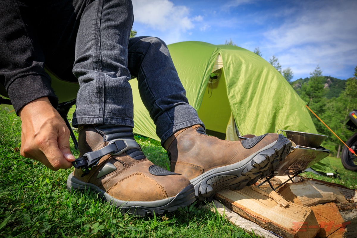 フォーマ アドベンチャー ロー ドライは野趣あふれるデザインの万能