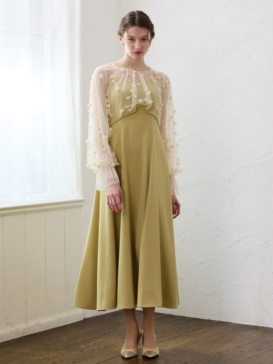 試着キャンペーン対象】3Dフラワー刺繍ボリュームスリーブブラウス