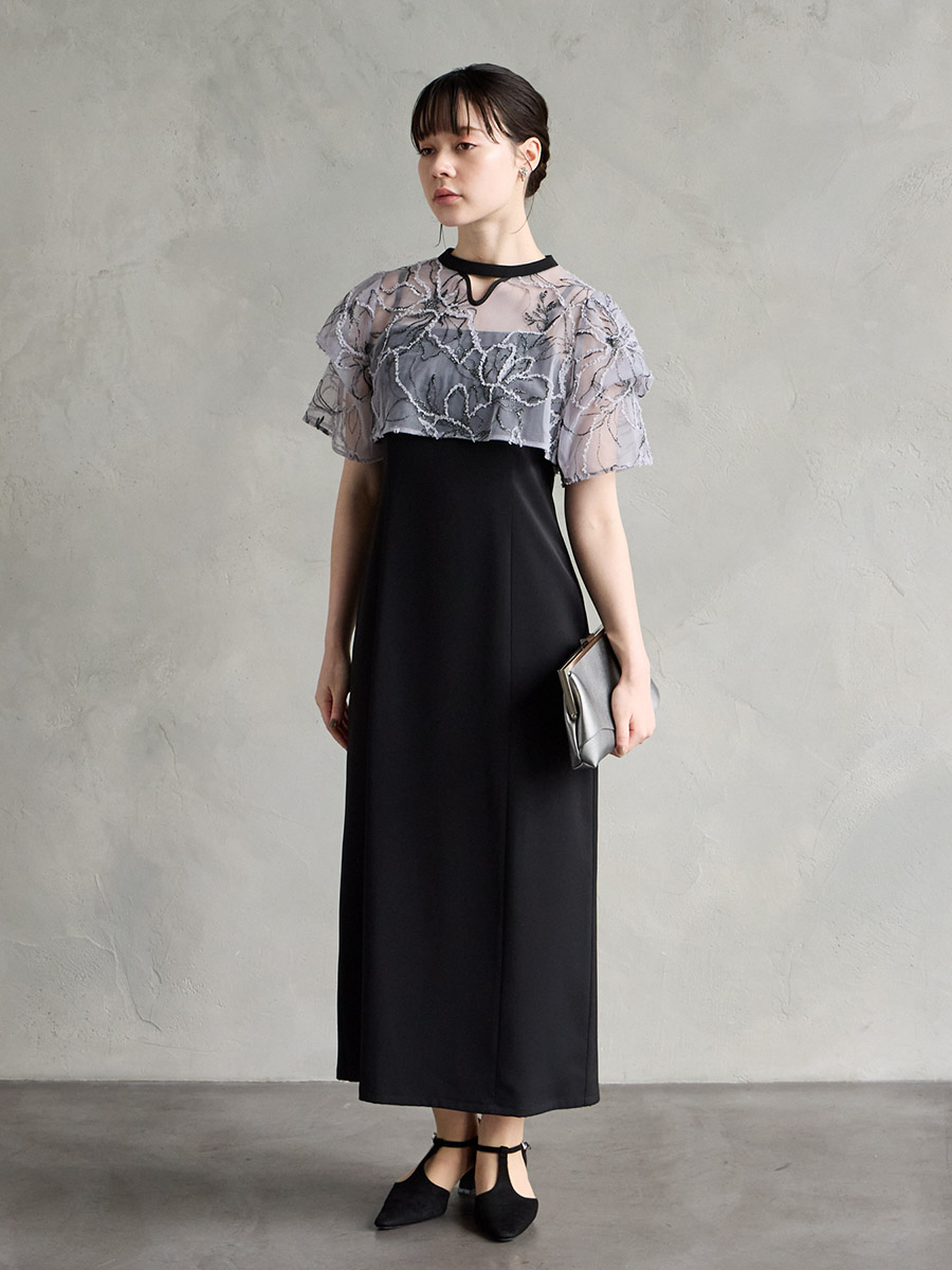 試着キャンペーン対象】フラワーモール刺繍キーネックブラウス×Iライン