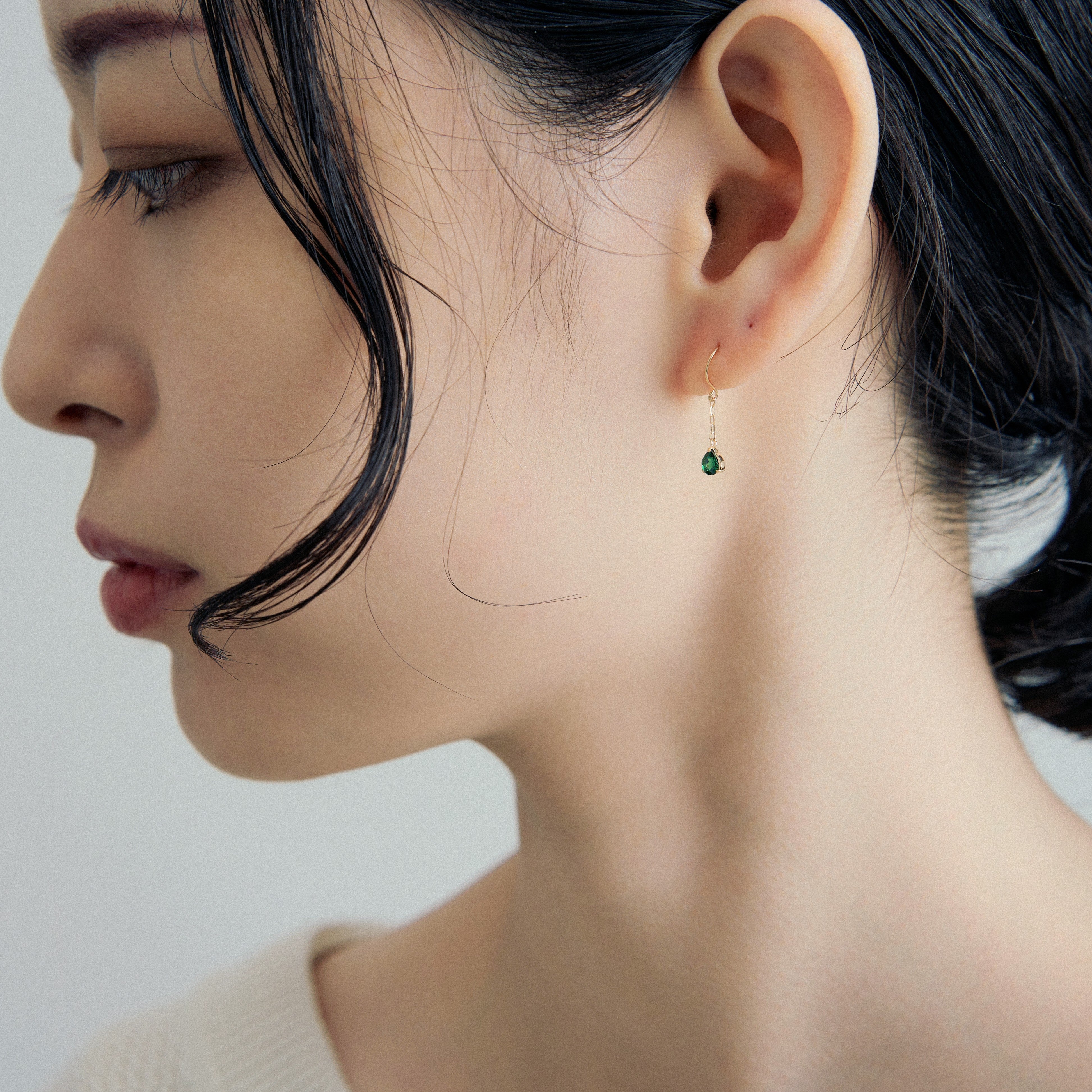 K10 グリーンガーネット フックピアス- me.（エムイードット）