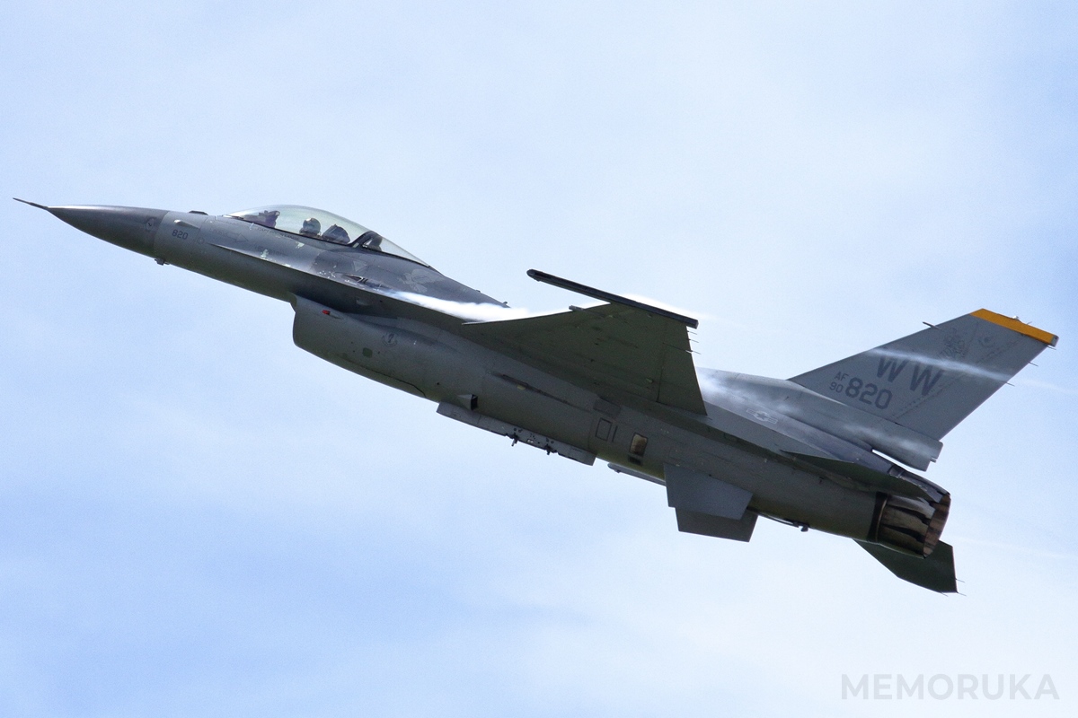 ありがとう】PACAF F-16デモチームが6月に解散。雄姿を写真で振り返る
