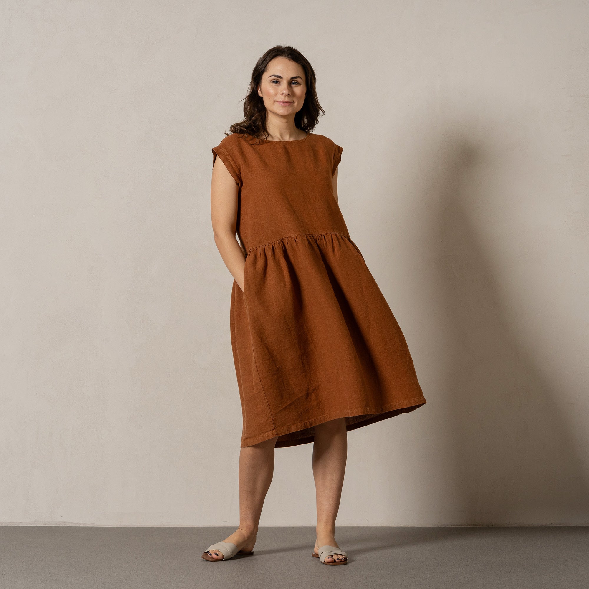 Hypoallergenic Smock Linen Dress Cecilia Stone Green ❤️ menique