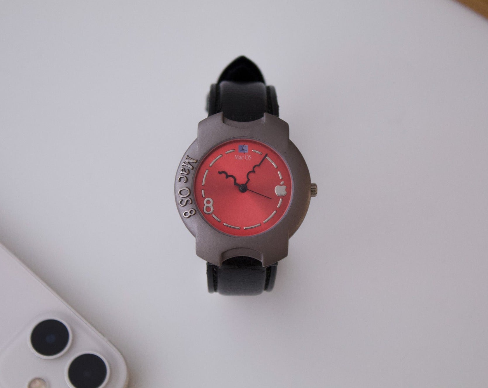 1997 Apple Mac OS 8 Limited Edition Quartz Wrist-Watch – Mecalco & Co.