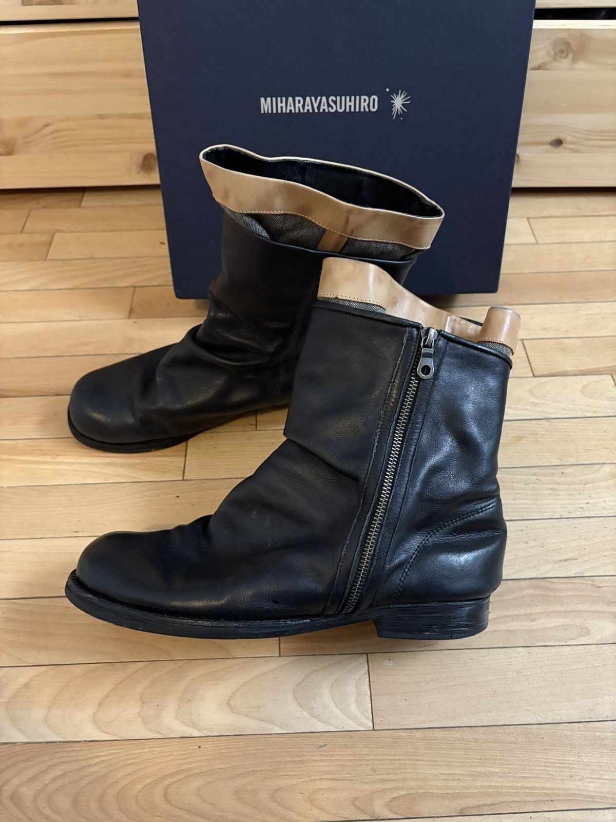 Maison MIHARA YASUHIRO AW 04 Zipped Wrinkle Leather Boots | Grailed
