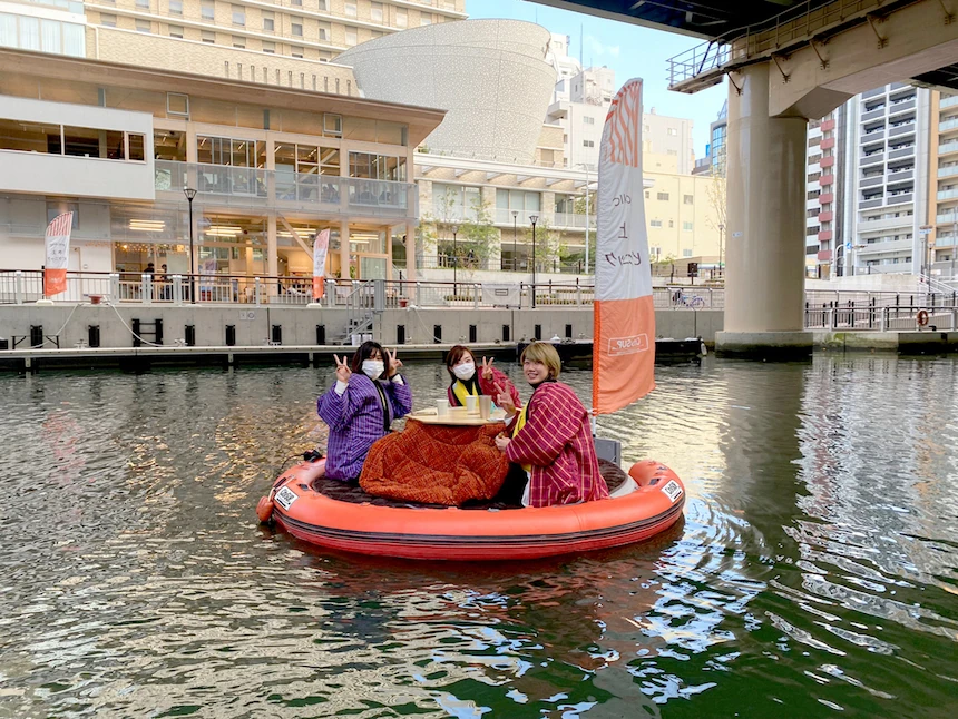 こたつ付きサップボートで道頓堀を遊覧できるツアーがスタート