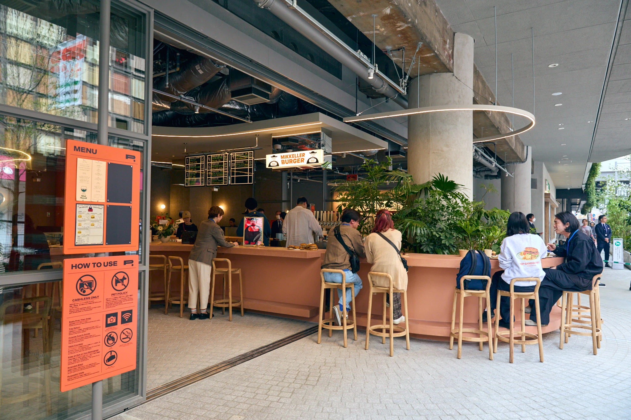 二子玉川にマッシーフやミッケラーバーガーら個性的な人気店が集結した