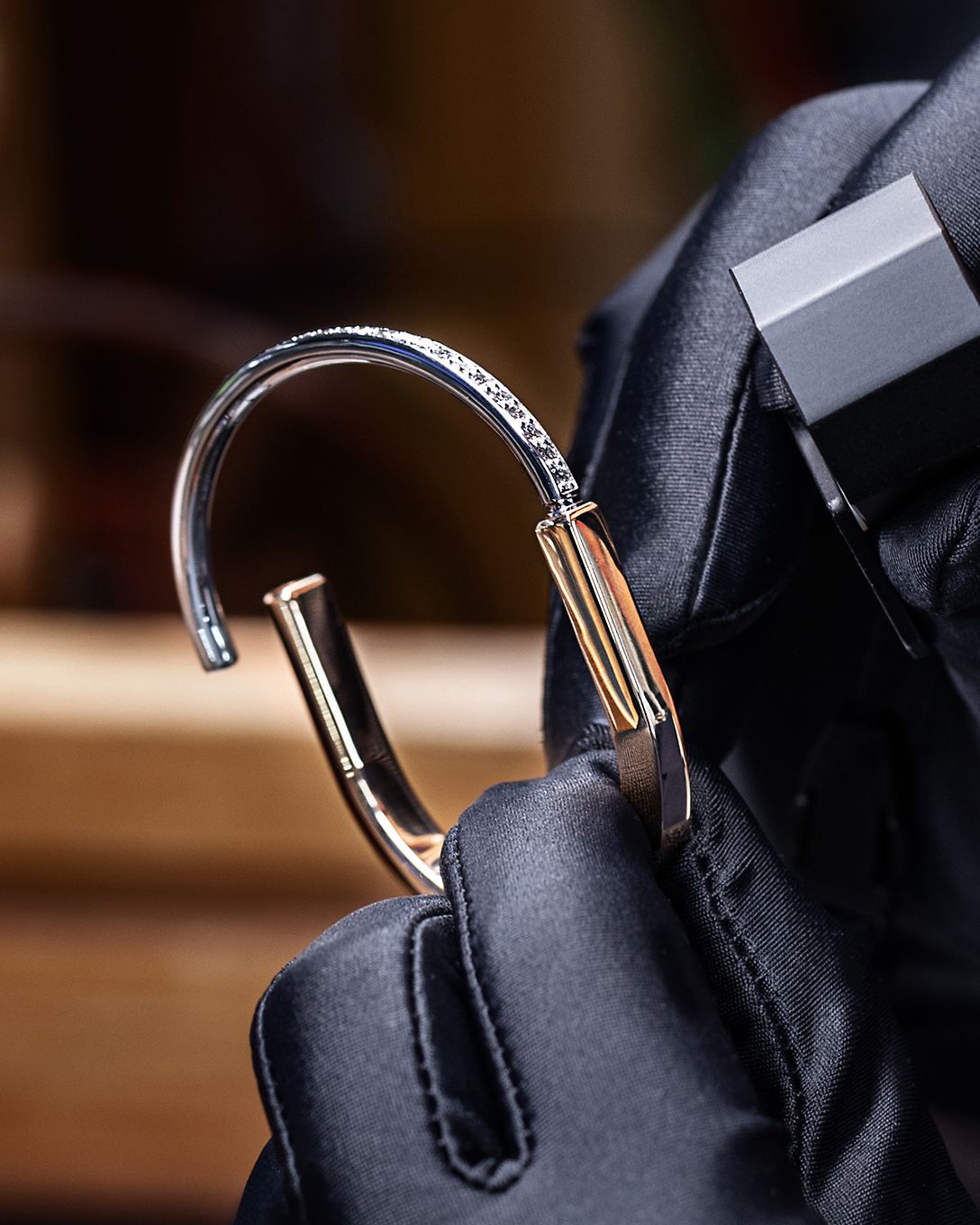 ゴールド、プラチナのジュエリーのお手入れ：ゴールド、プラチナの