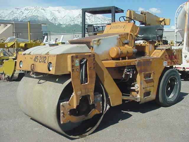 Sakai TW70C Compactor Specs: Dimensions & Weight | VeriTread