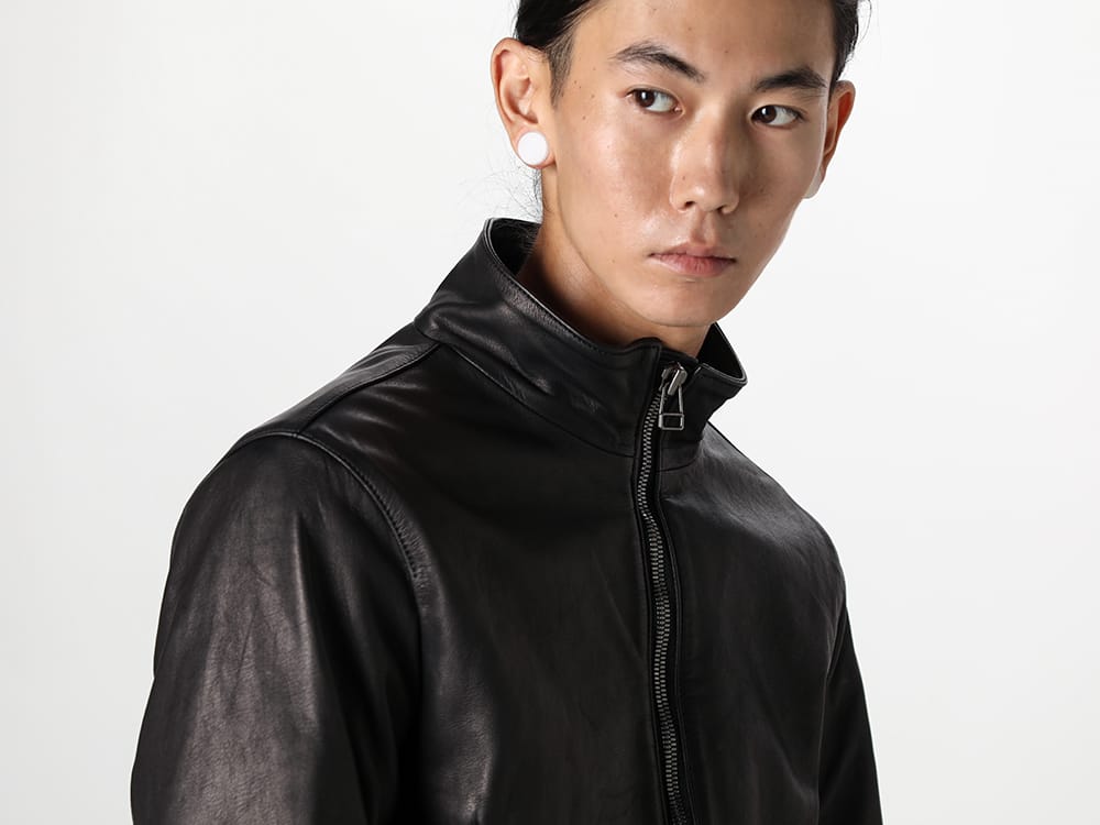 RIPVANWINKLE レヴォリューションレザージャケット ニットスタイル