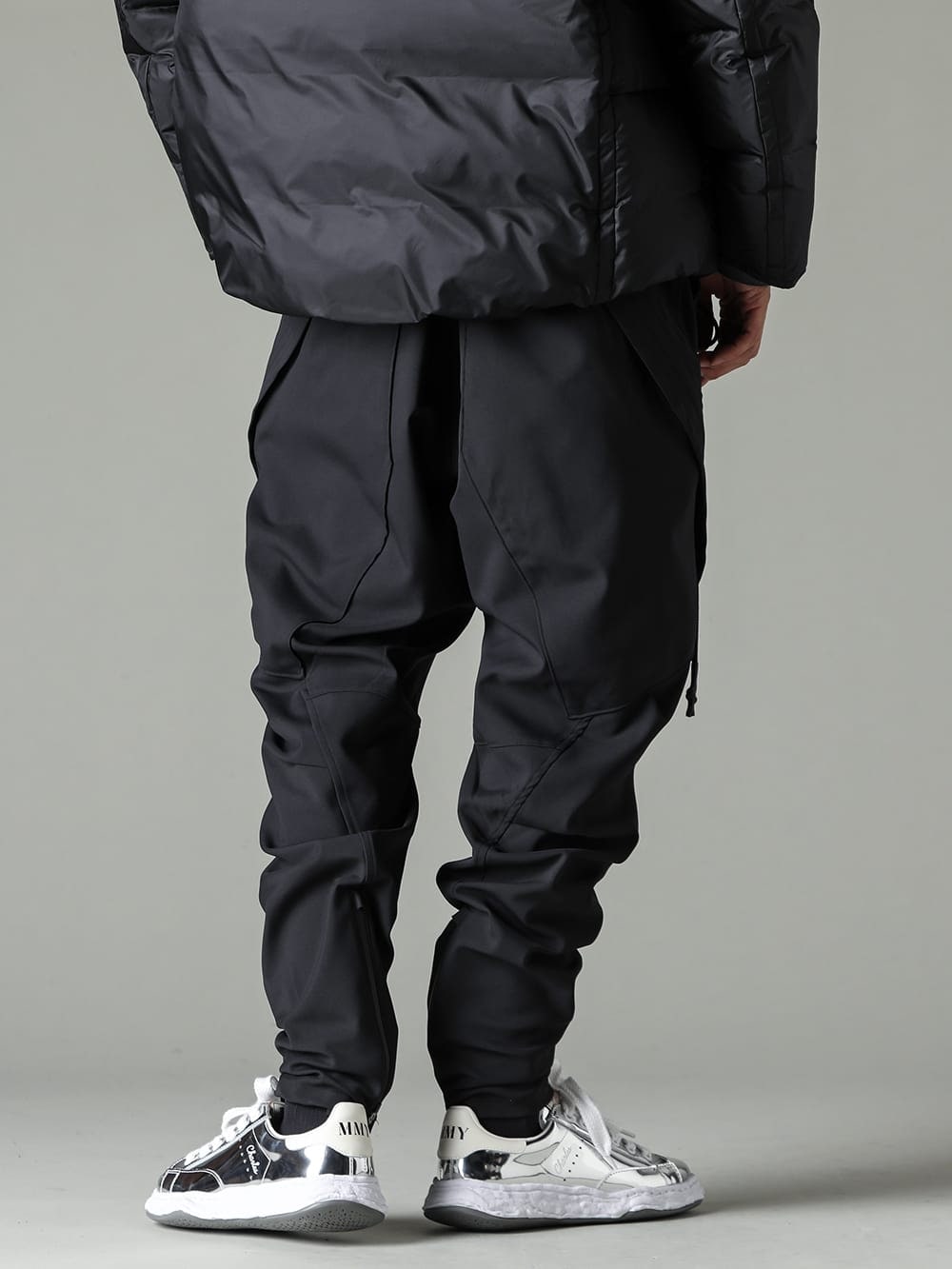 RIPVANWINKLE 2024-25AW 冬のダウンジャケットスタイリング -FASCINATE