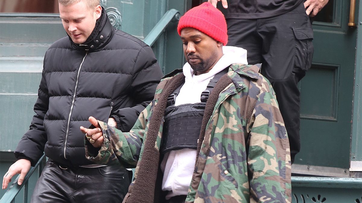 カニエ・ウェストの “チェストバッグ”（防弾ベスト風）がHOT！ | GQ JAPAN