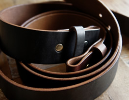 完成品ベルト | レザークラフト・ドット・ジェーピー - レザークラフト