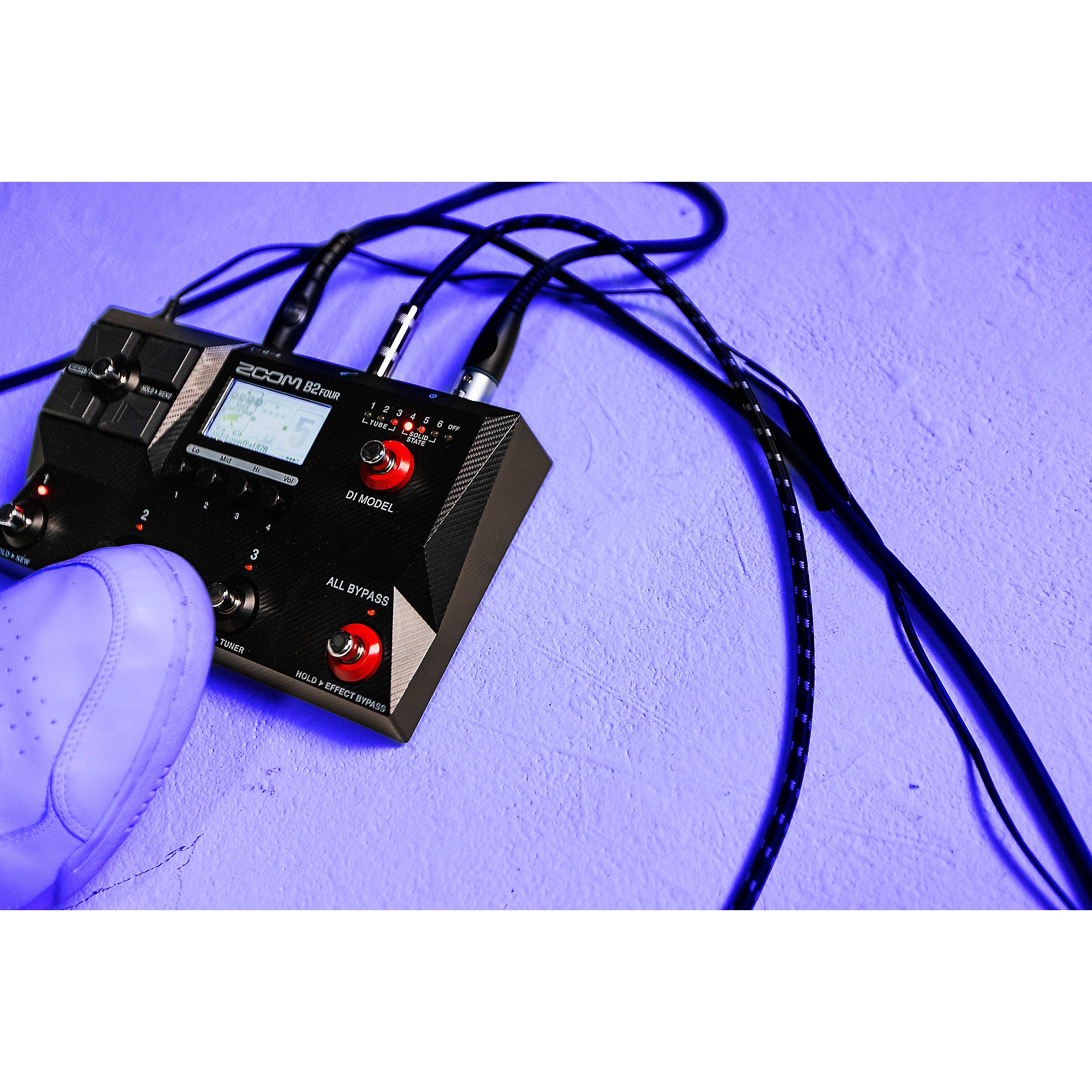 Zoom B2 Four Multi-Effects Processor for Bass | Music & Arts