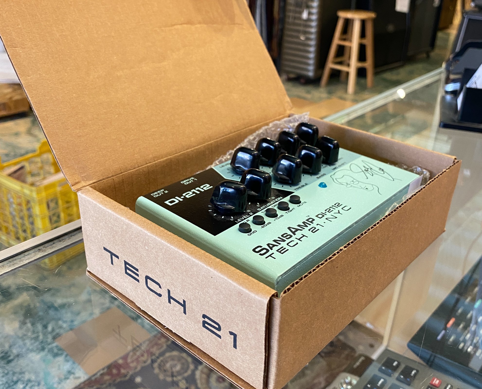 Tech 21 Geddy Lee DI-2112 Signature SansAmp Preamp Pedal