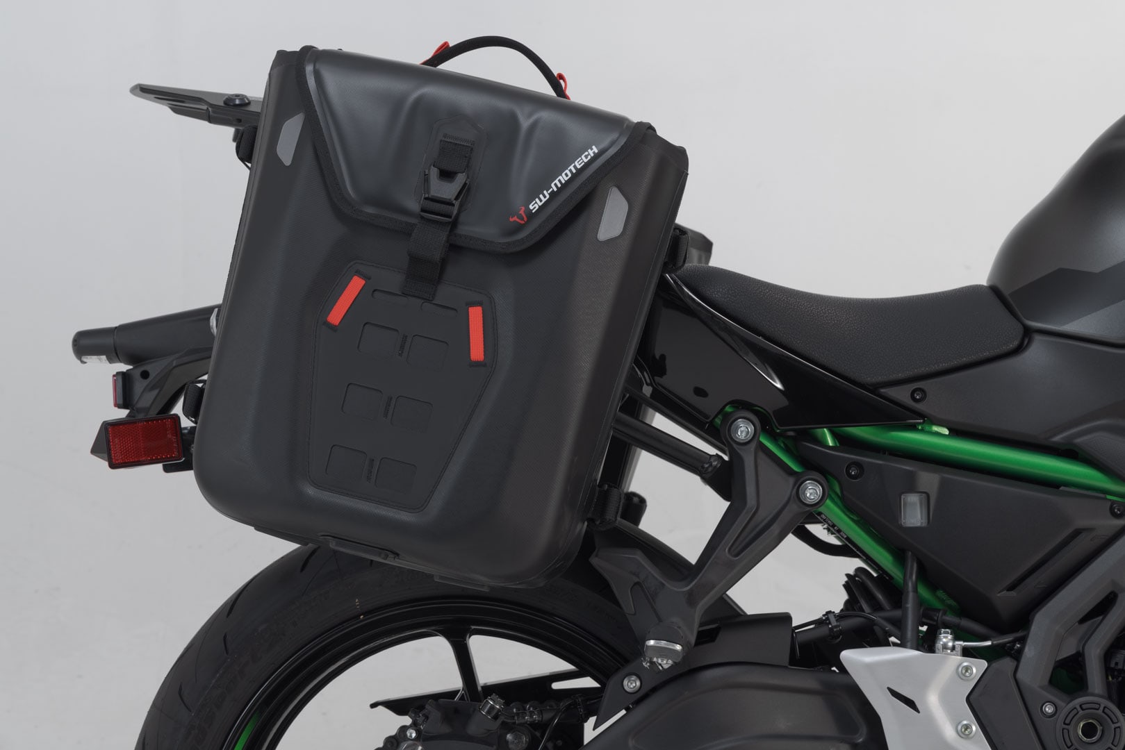 SysBag WP M/M bag system - Kawasaki Z 650 - SW-MOTECH - SW-MOTECH