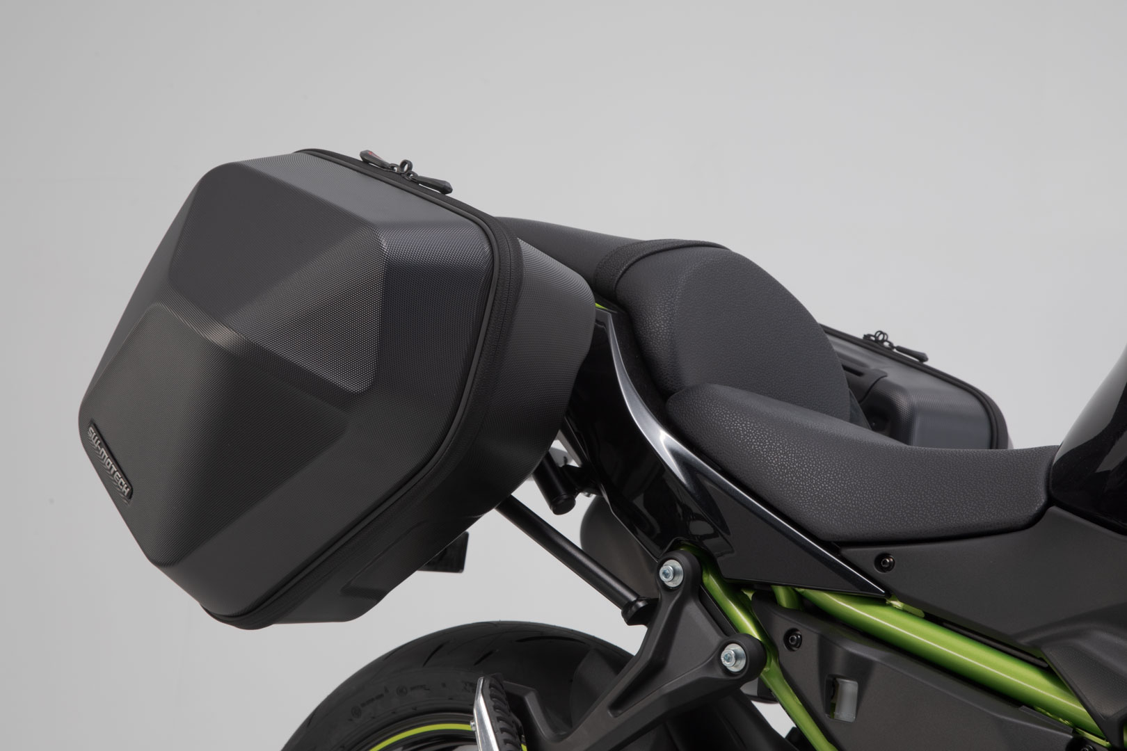 Saddlebag set URBAN for Kawasaki Z650 (16-) / Ninja 650 (16-) - SW