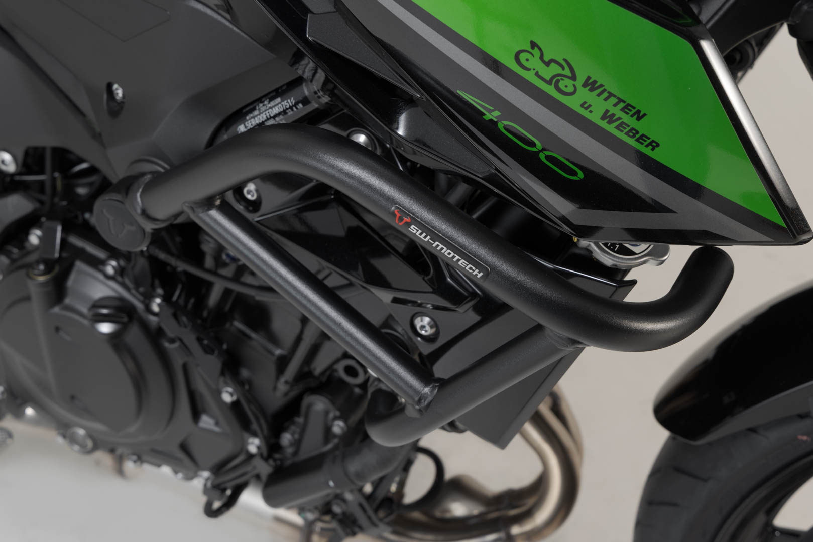 Reliable crash bar for Kawasaki Z400 and Z500. - SW-MOTECH - SW-MOTECH