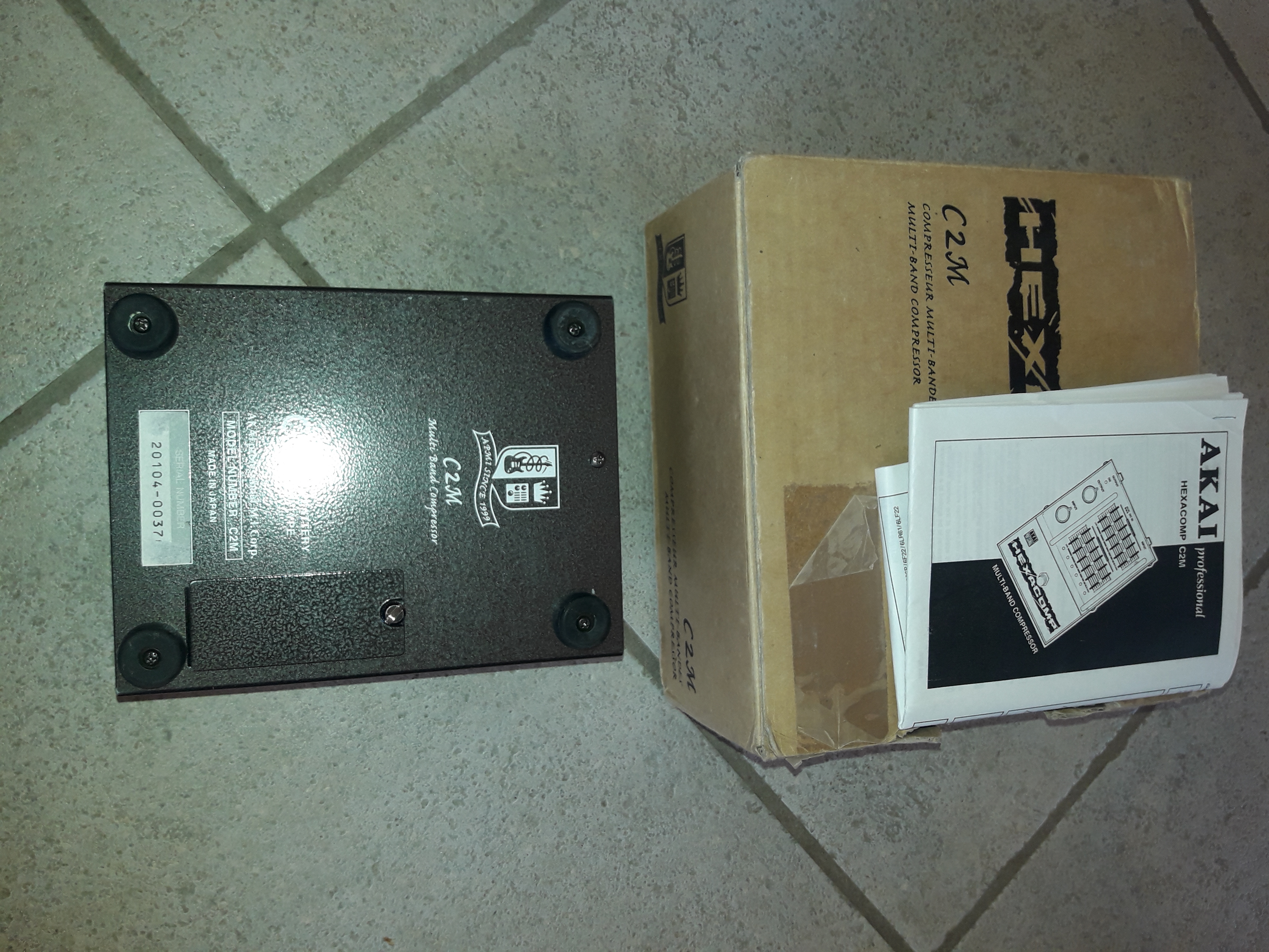 HexaComp C2M - Akai Professional HexaComp C2M - Audiofanzine