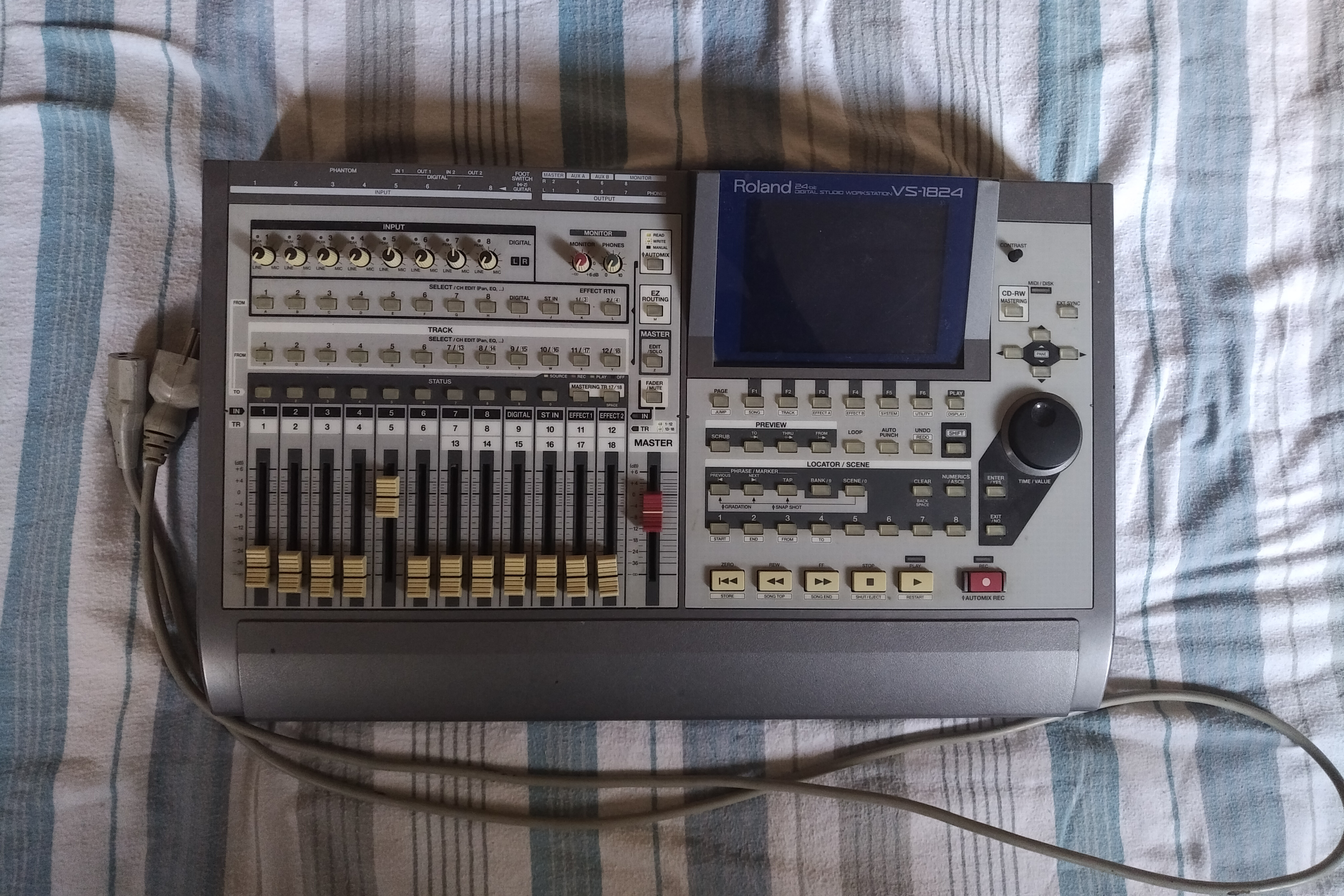 VS-1824 CD - Roland VS-1824 CD - Audiofanzine