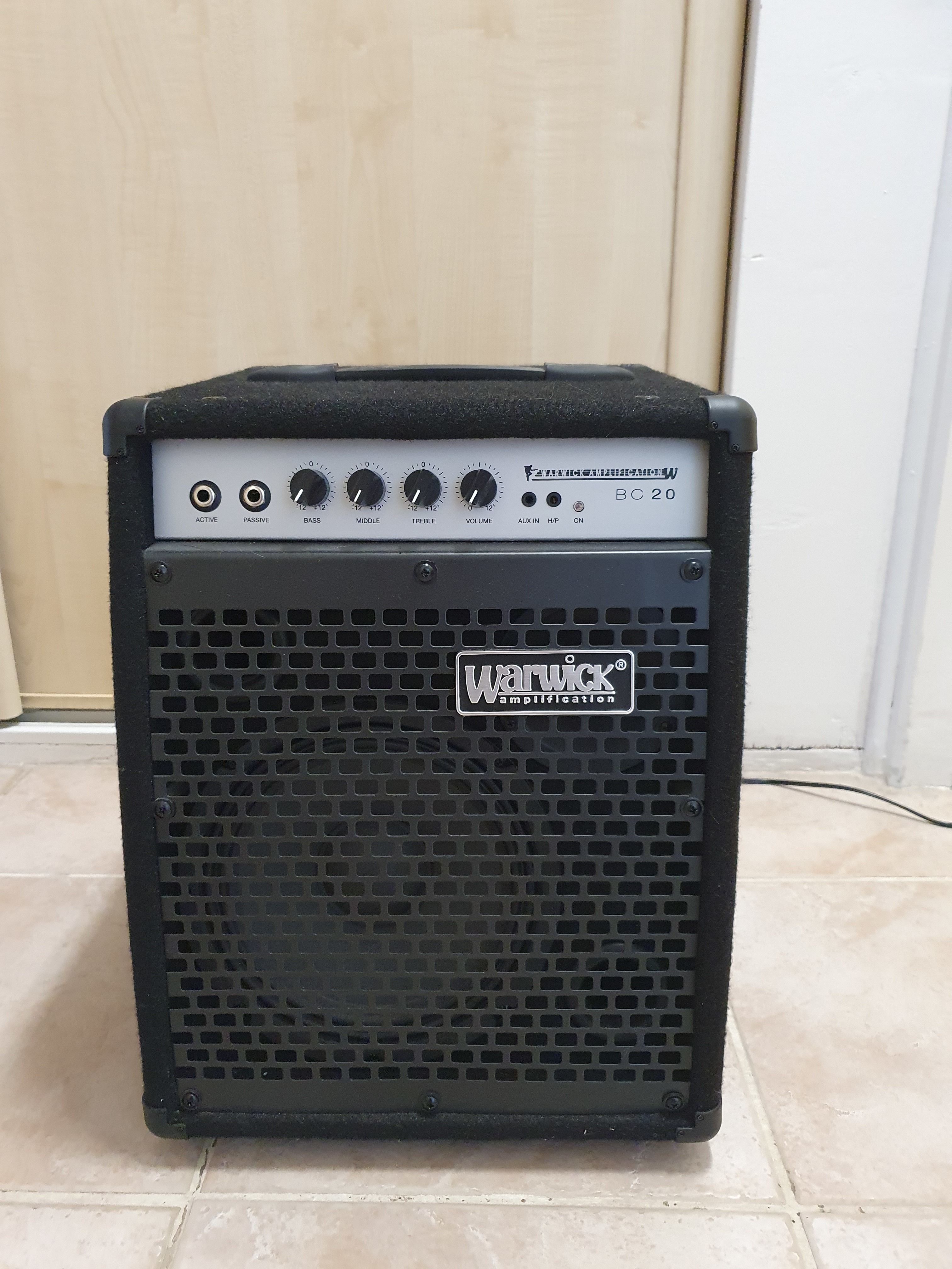 BC 20 - Warwick BC 20 - Audiofanzine