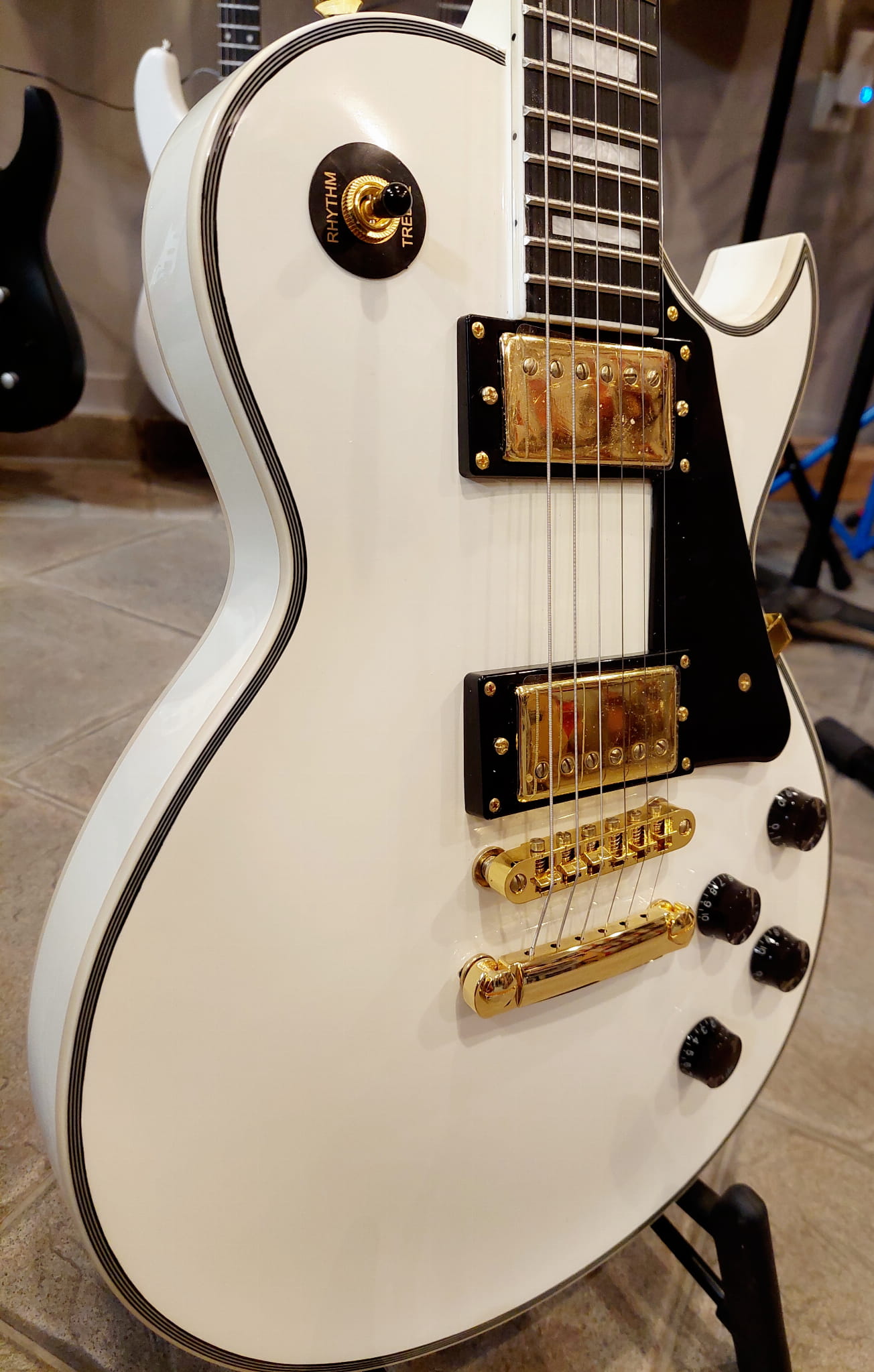 Harley Benton SC-500 WH Vintage Series gitara elektryczna MEG