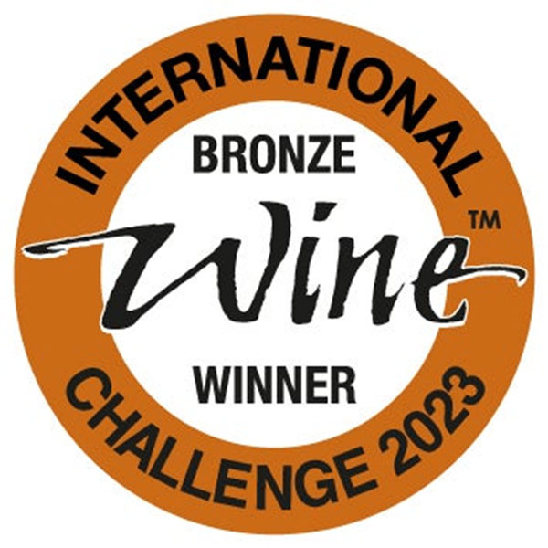 ALC17% 純米大吟醸 雪夜月 Favorite Celebration Model | 明利酒類株式会社