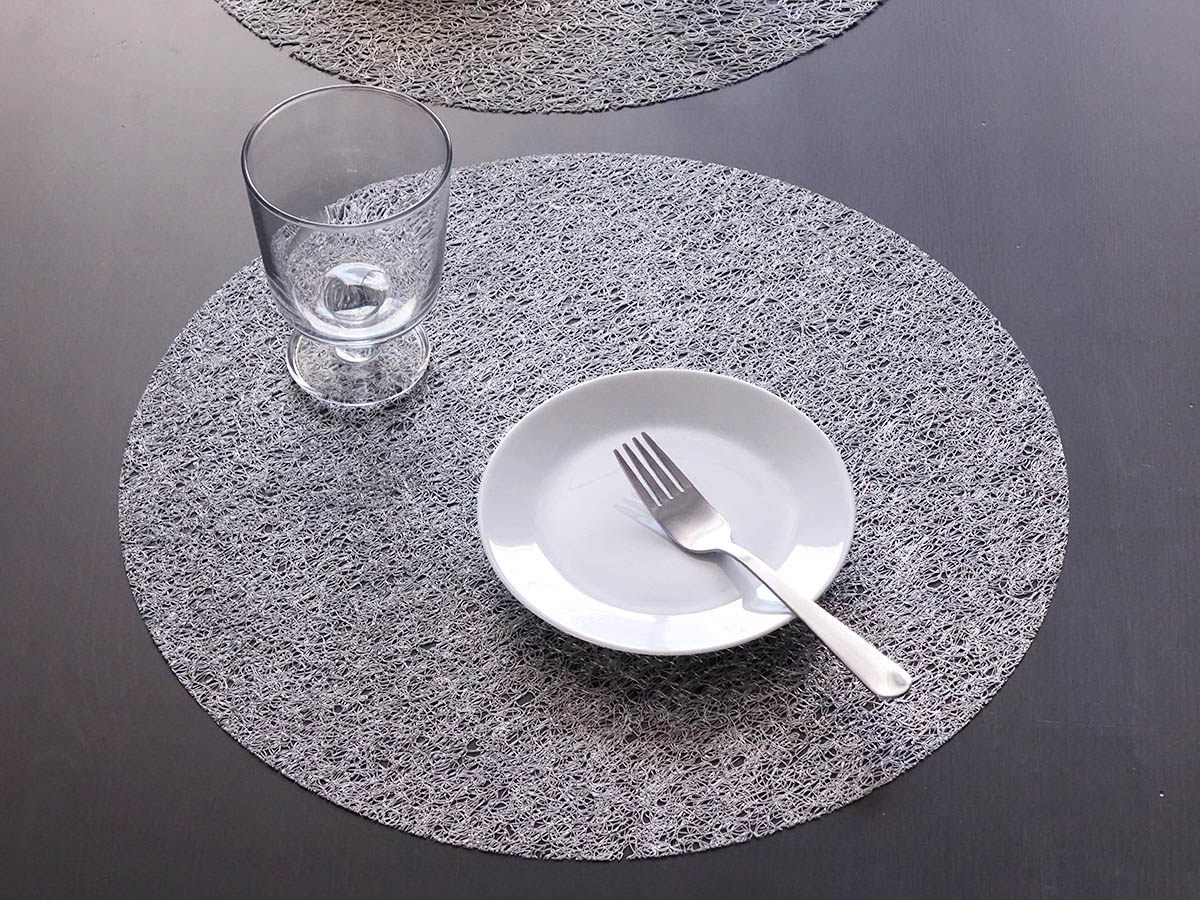 チルウィッチ ランチョンマット メタリックレース｜シルバー