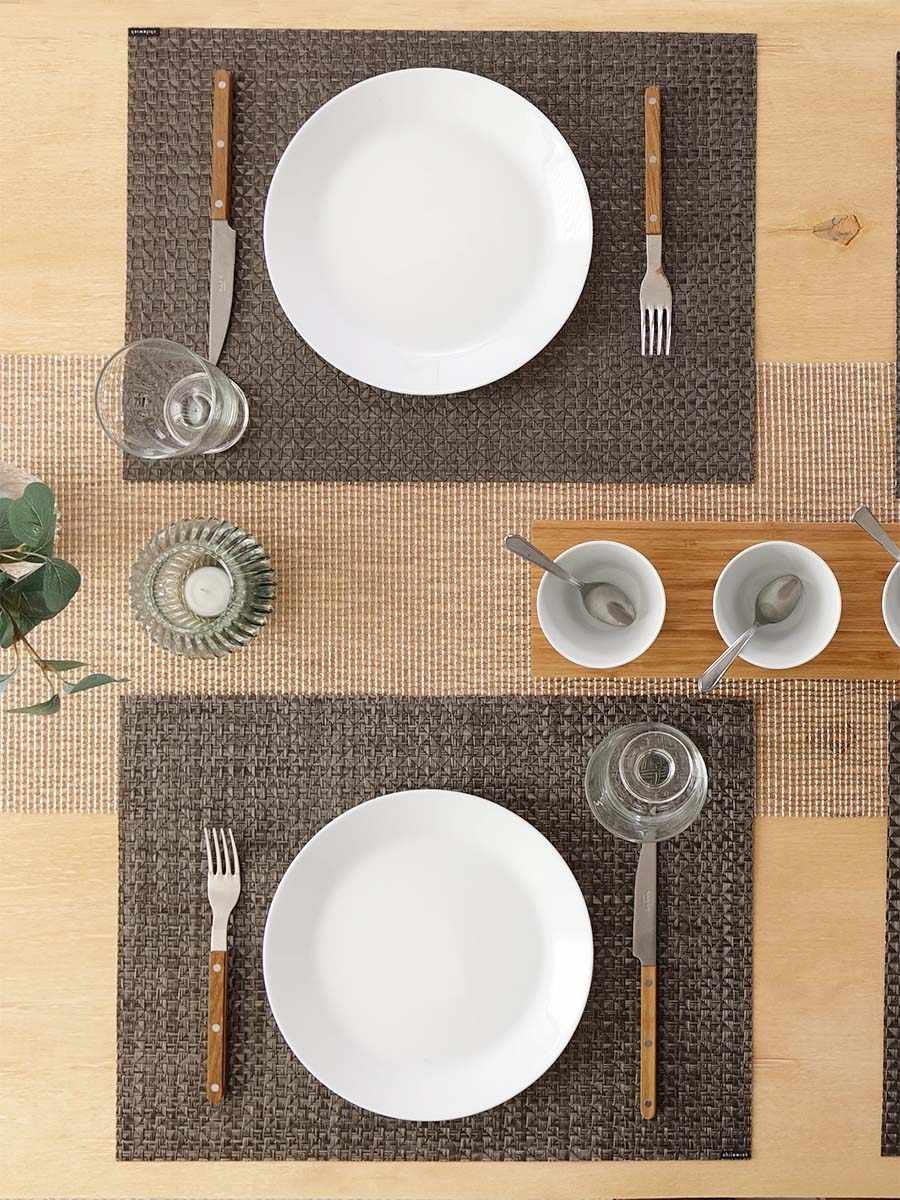 チルウィッチ NEWYORK｜テーブルランナー Lattice