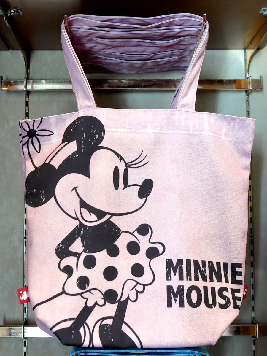 かすれプリントがおしゃれ！東京ディズニーランド「ミッキー＆フレンズ