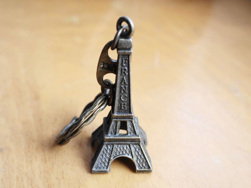mieze* フランス エッフェル塔キーホルダー