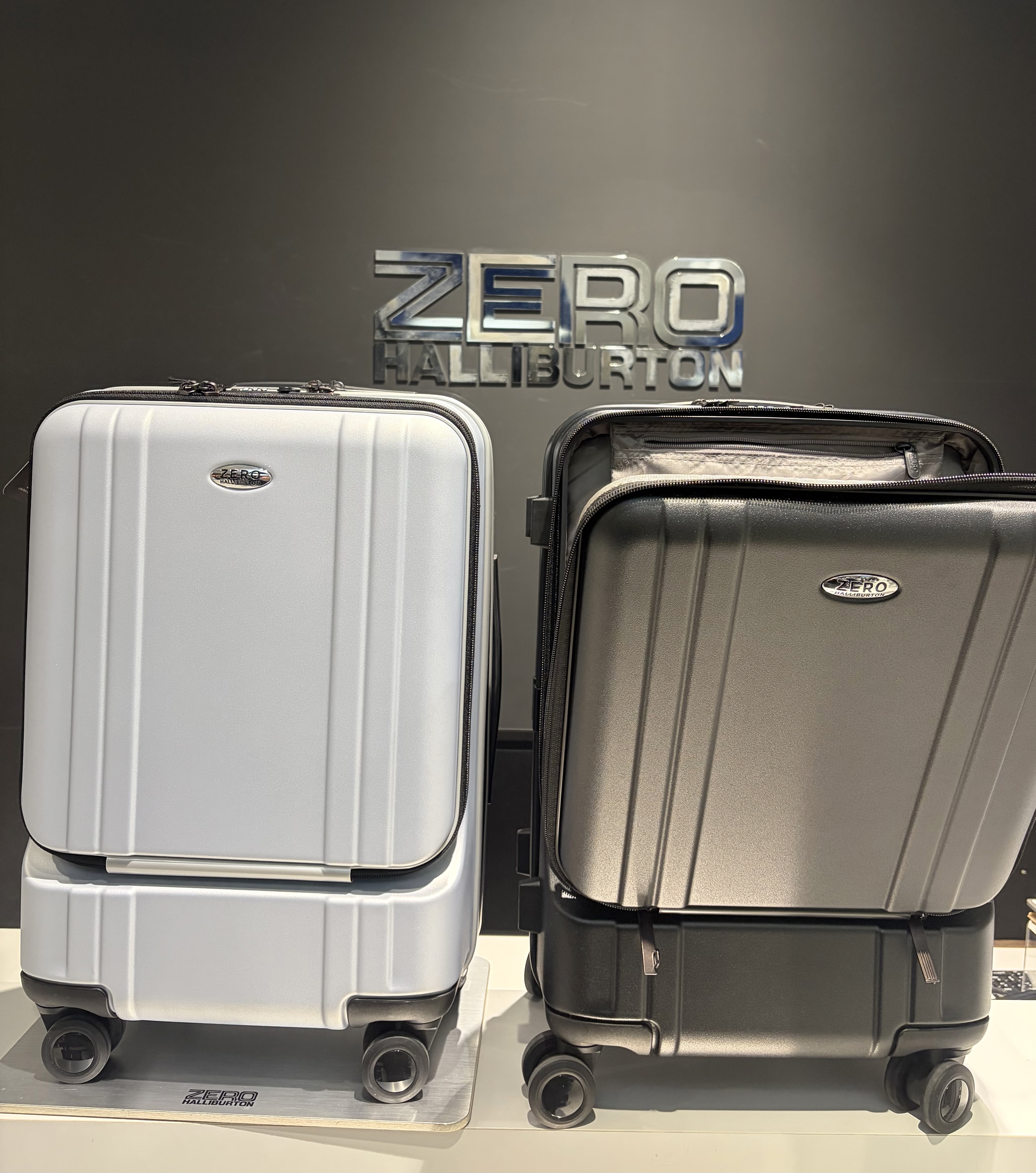 フロントポケット付き機内持ち込みサイズスーツケース入荷 | 三井