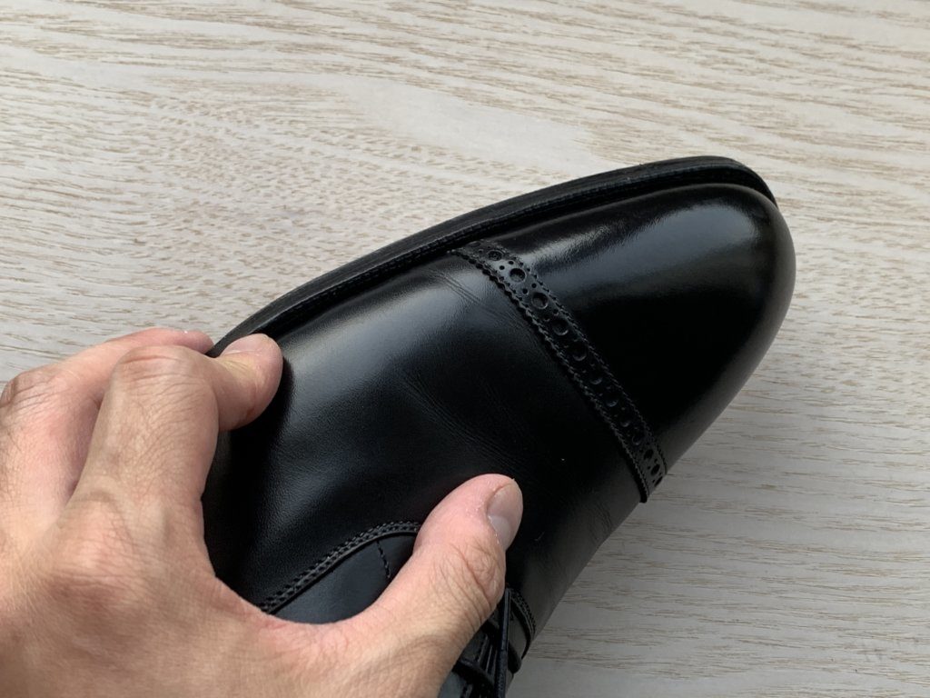 クロケットジョーンズの純正シューツリーをレビュー【ライム材を使った