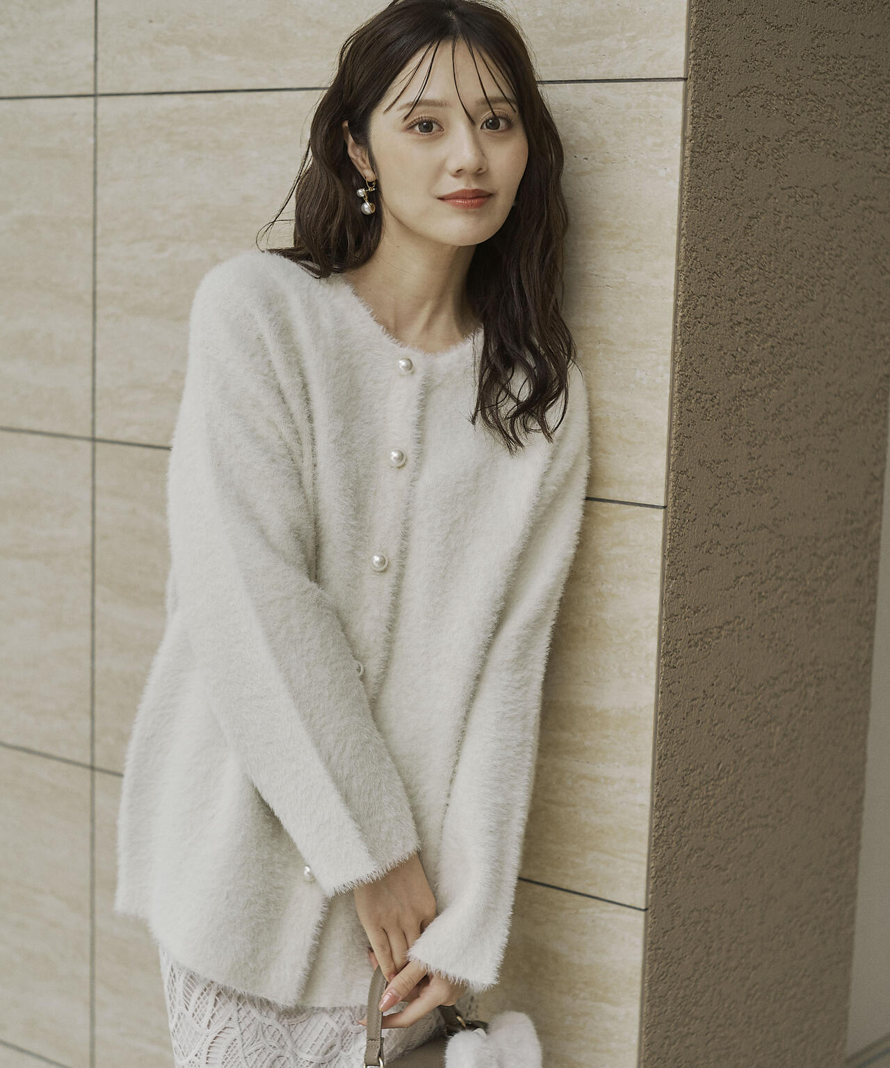 青島心さん着用】フェザージャコット【アイボリー：WEB限定