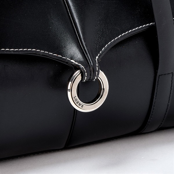 LOEWE ショルダーバッグ ブラック シルバー レザー | MixTHINKS