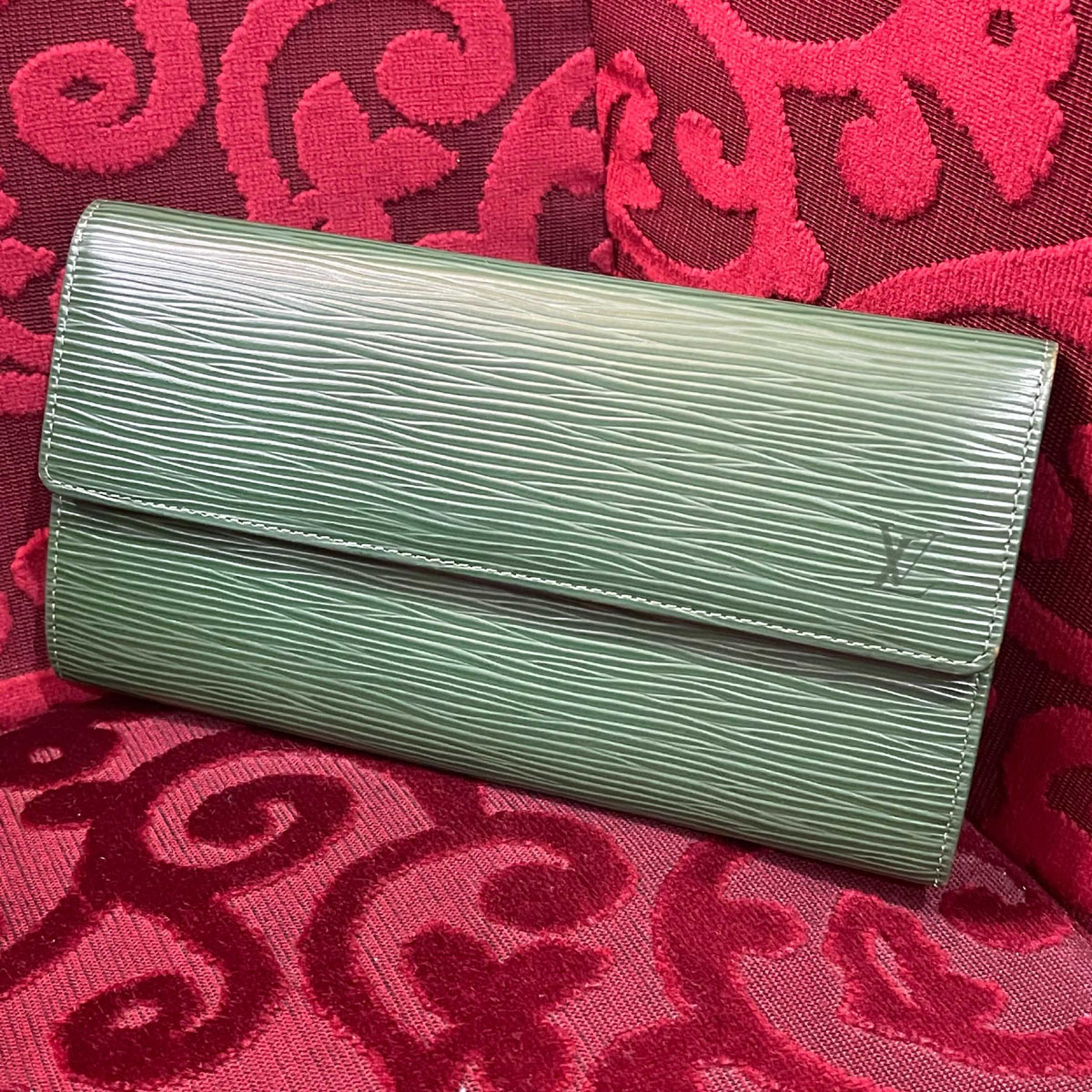 もはや時代遅れ？超ダサイ？イケてない？エピラインって最近見かけない