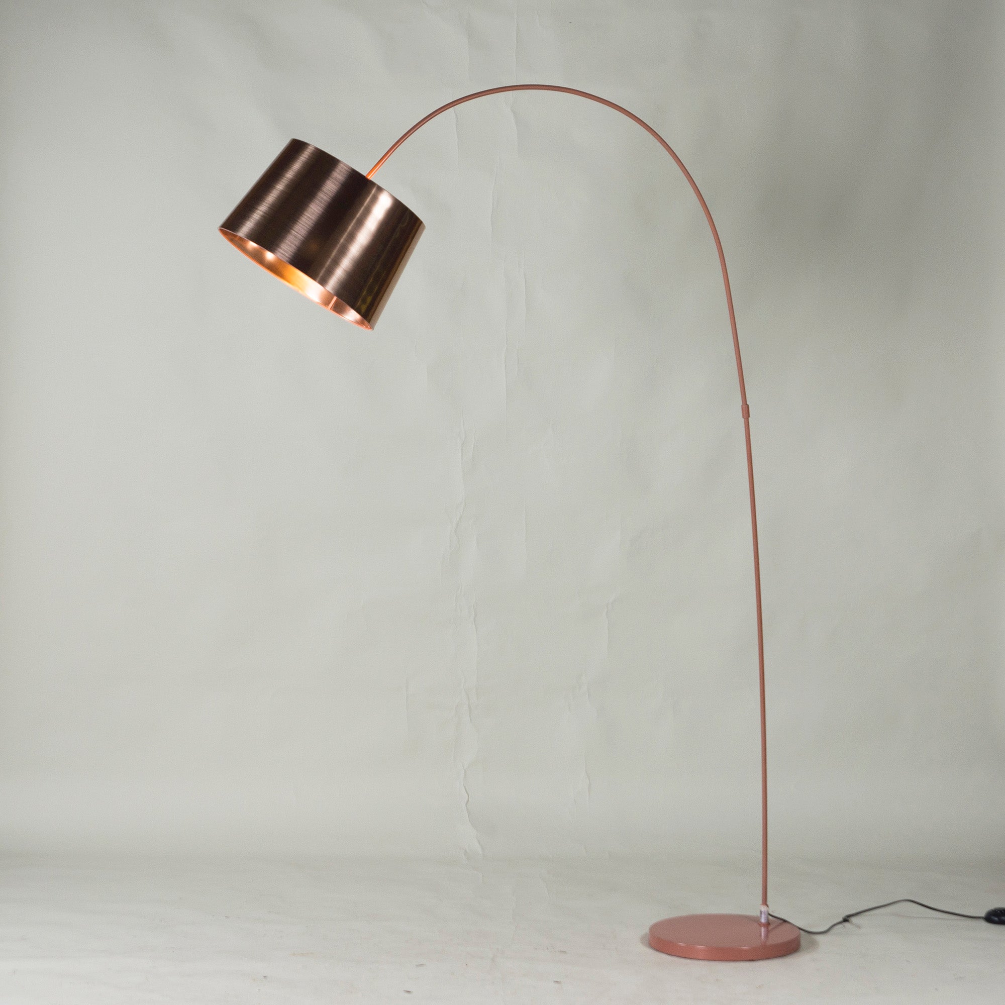 新品未使用品□ボーコンセプト□KUTA フロアランプ カッパー 銅 佐川