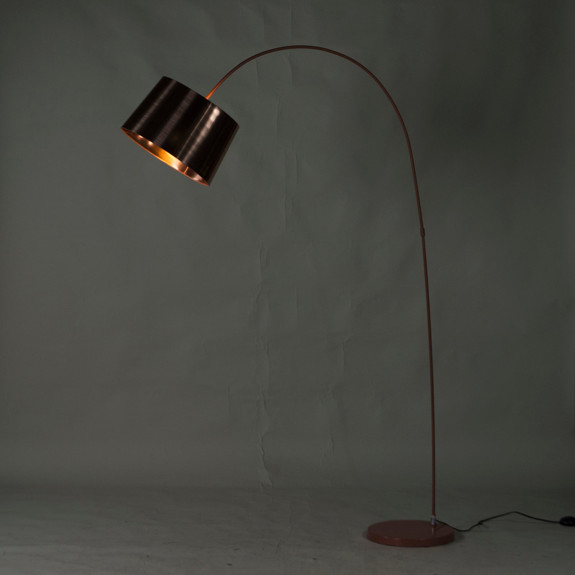 新品未使用品□ボーコンセプト□KUTA フロアランプ カッパー 銅 佐川